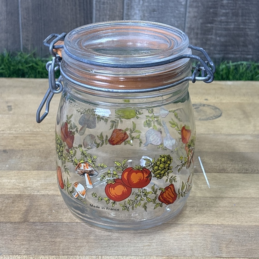 Vintage 1970s ARC France Spice of Life 3/4L Glass Canister Mushroom Tomato Jar